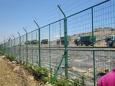 框架護(hù)欄網(wǎng)